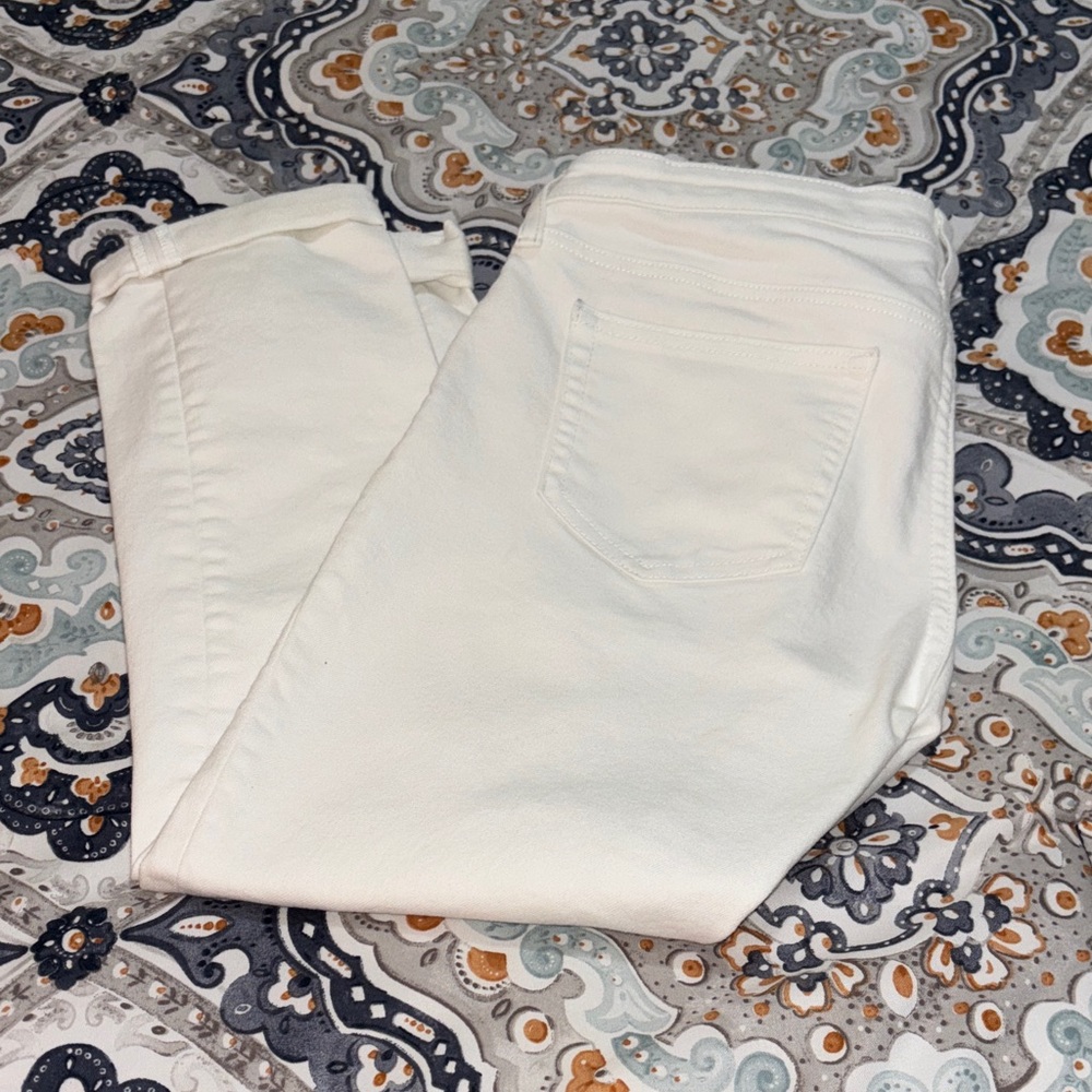 GAP Women's Cream Straight Leg Jeans